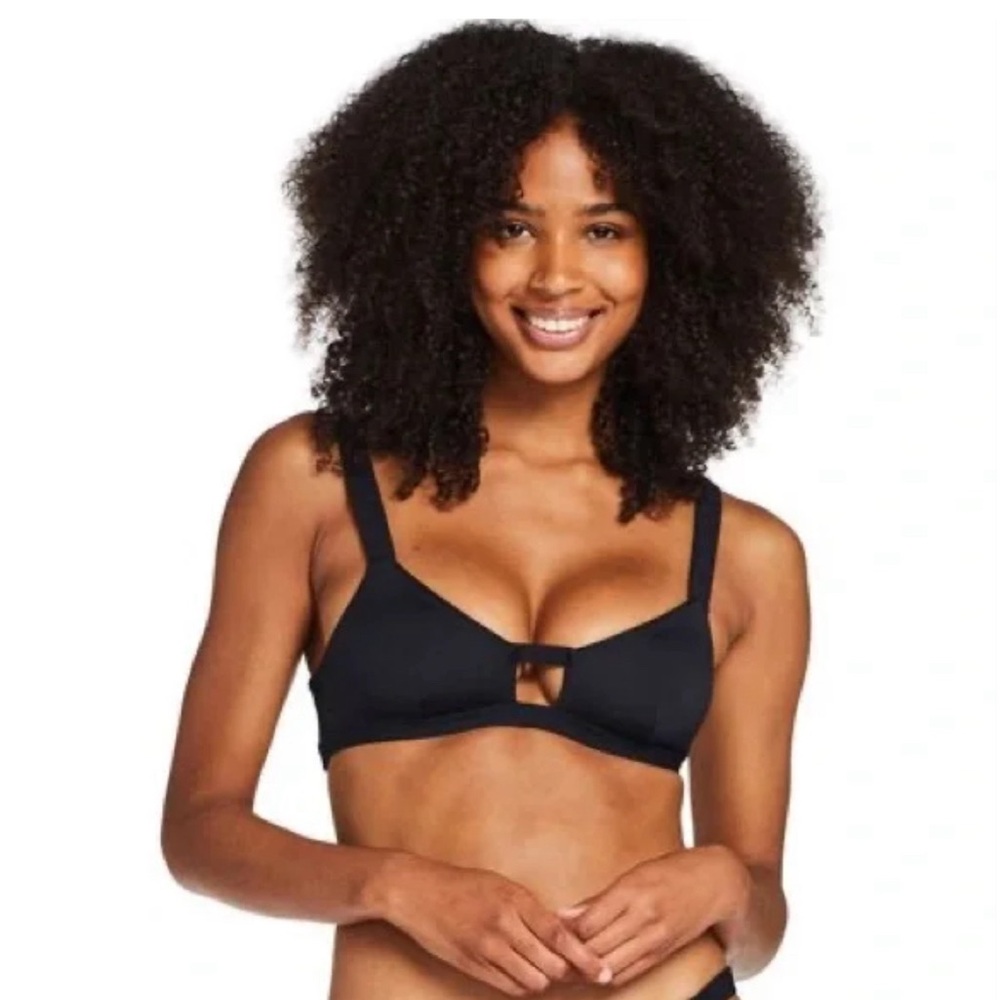 Vitamin A | Lennon Bralette Bikini Top | Black
